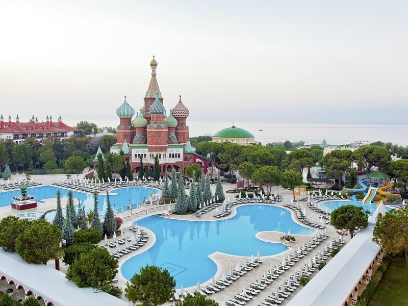 Kremlin Palace Top Travel Agency (1)